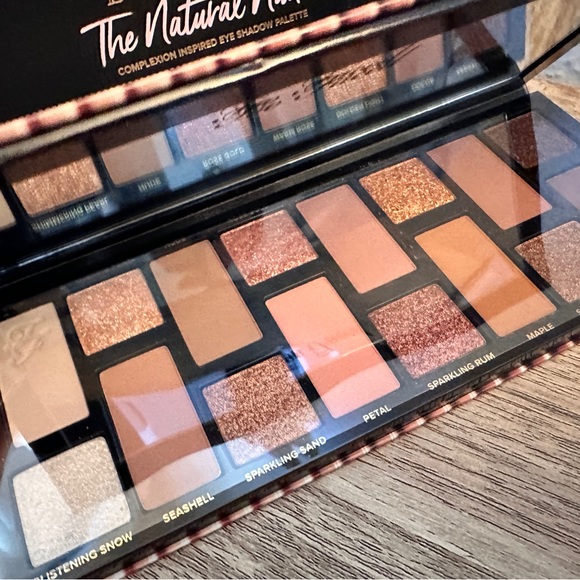 Too Faced Born This Way Palette - Picture 3 of 12